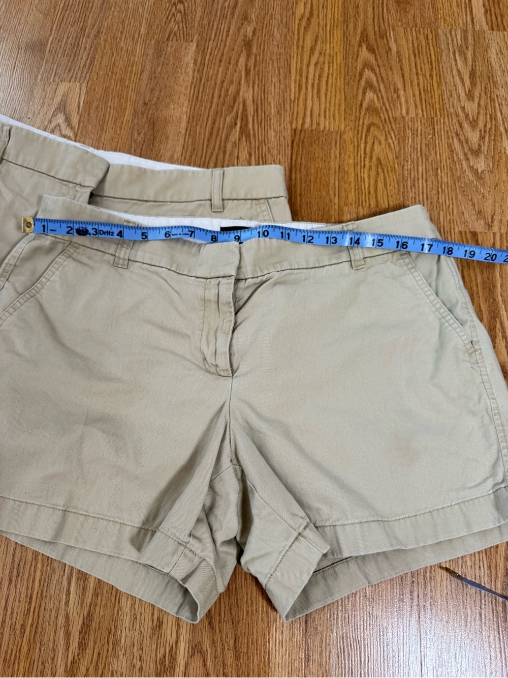 Bundle of 2 J. Crew Beige 4” Shorts - Women’s 12 - Picture 6 of 10